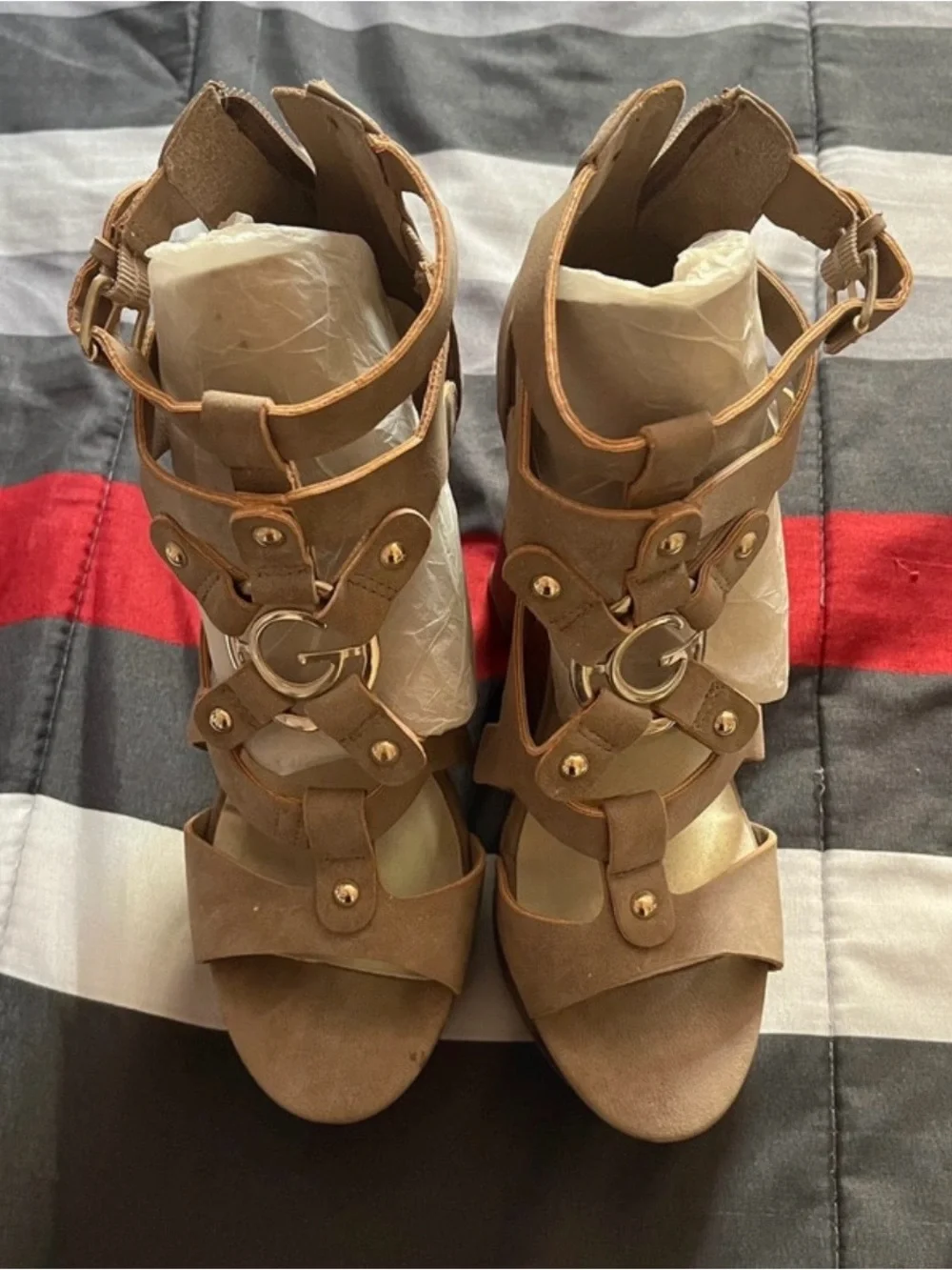 Women’s Tan Wedges Shows